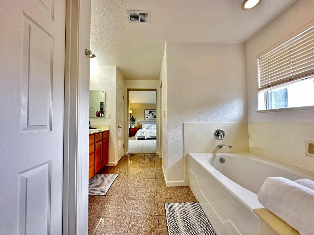 Villa Stunning Oasis Retreat Pool Hot Tub Sf Bay